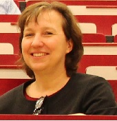 Frau Dr. Angela Hahn